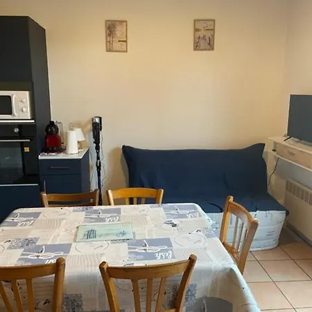 Holiday home Maison Bord De Pour 2 A 6 Pers